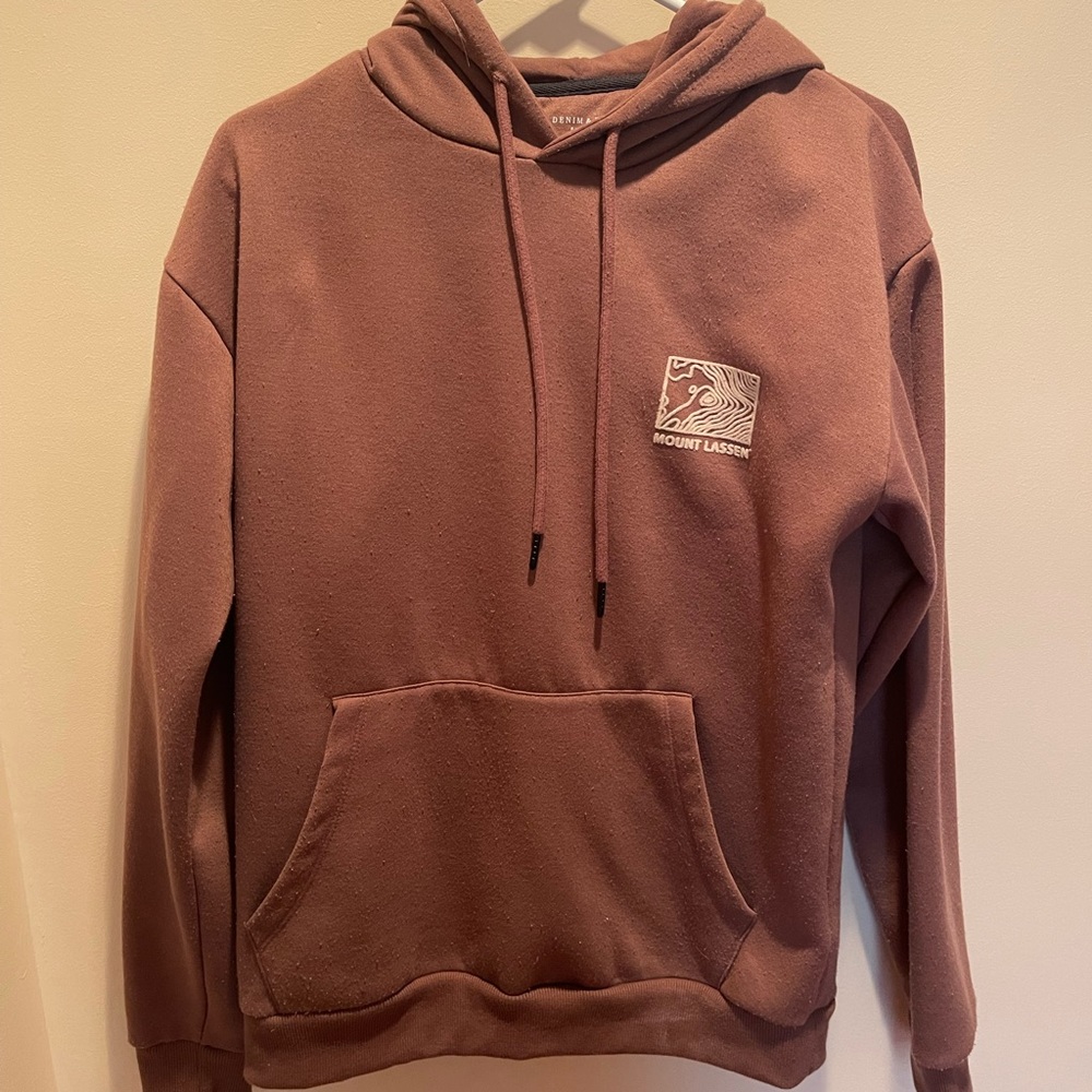 Mount Lassen hoodie 🤍
